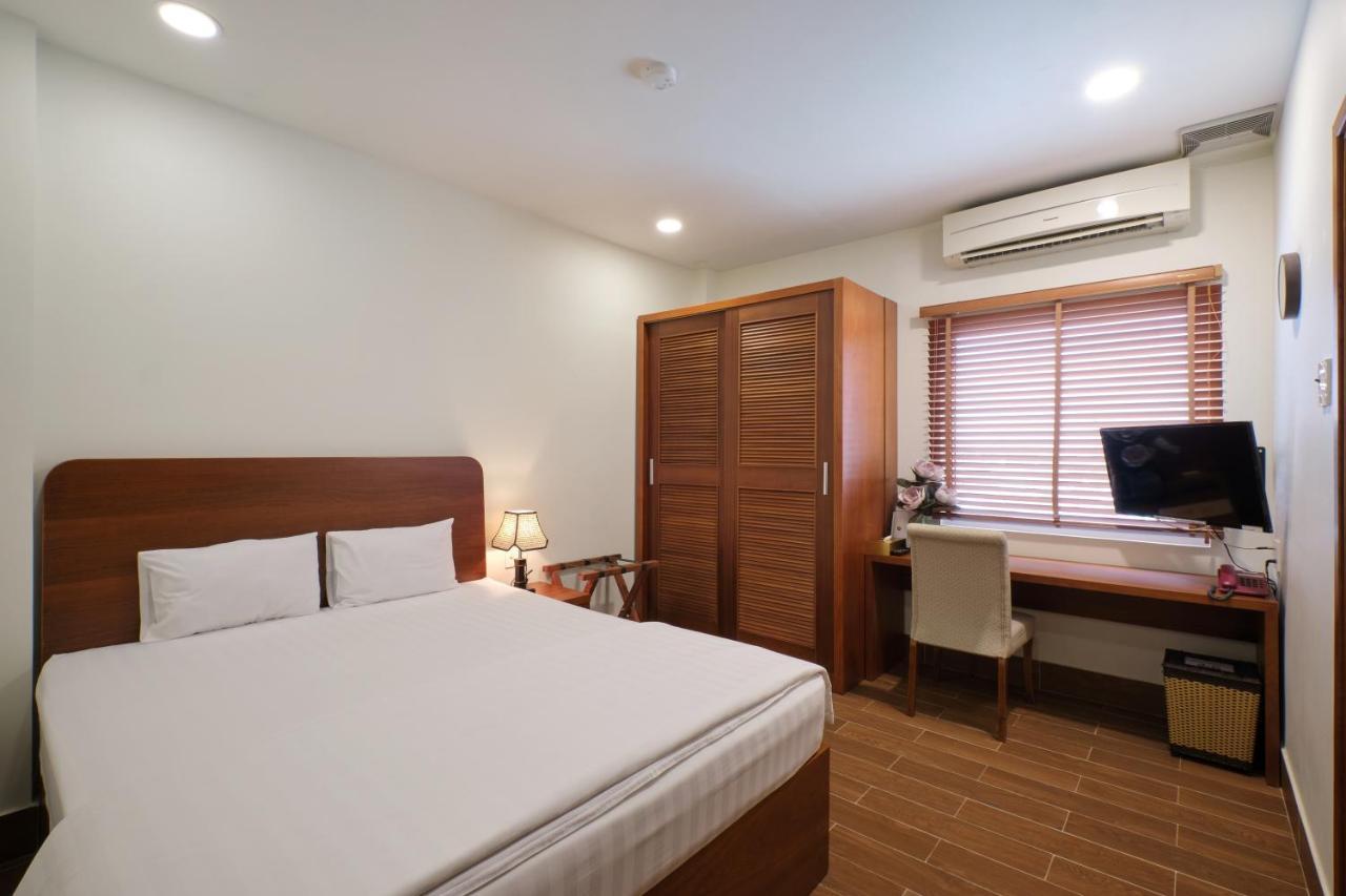 Pham Van Sakura Hotel Thuan An Zewnętrze zdjęcie