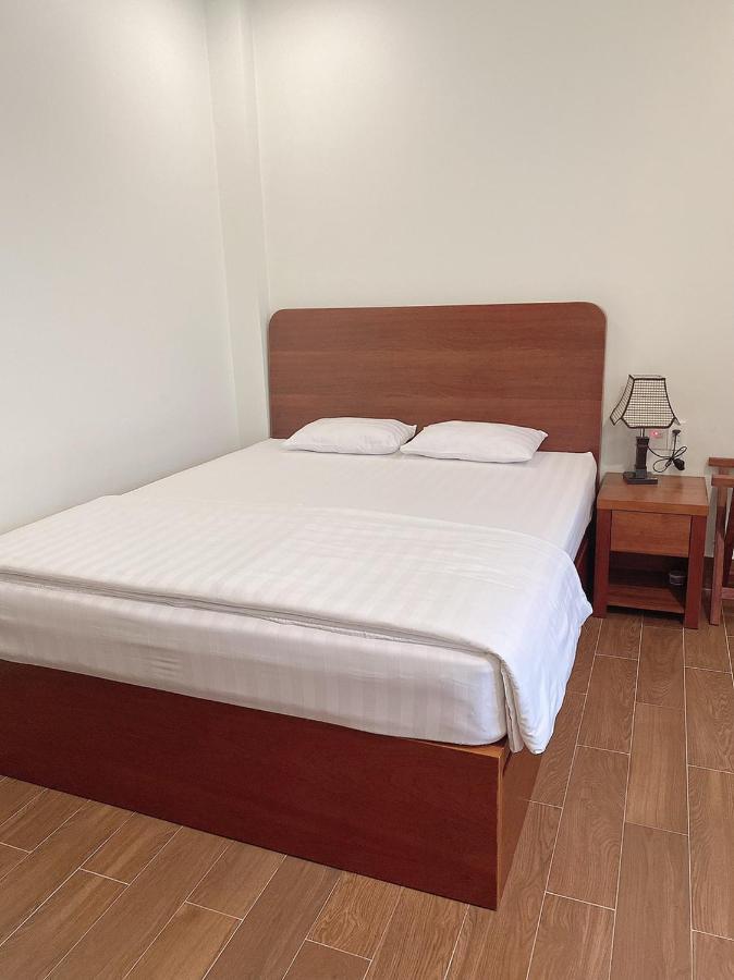 Pham Van Sakura Hotel Thuan An Zewnętrze zdjęcie